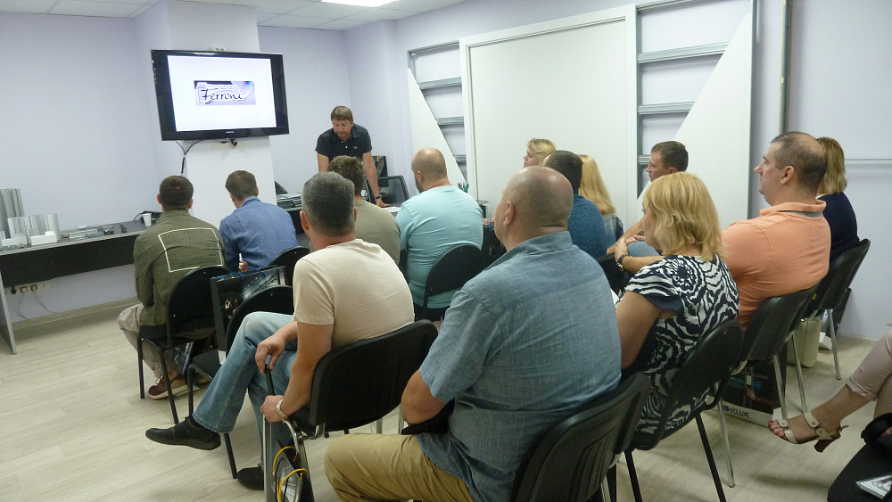 Тематические специализированные конференции, посвященные развитию Дверного дела в России.